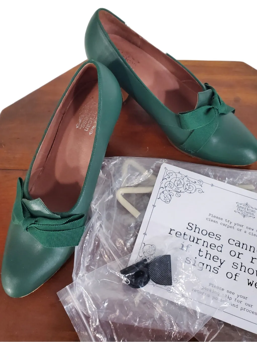 American Duchess Hazel Pumps in Green - Size 7