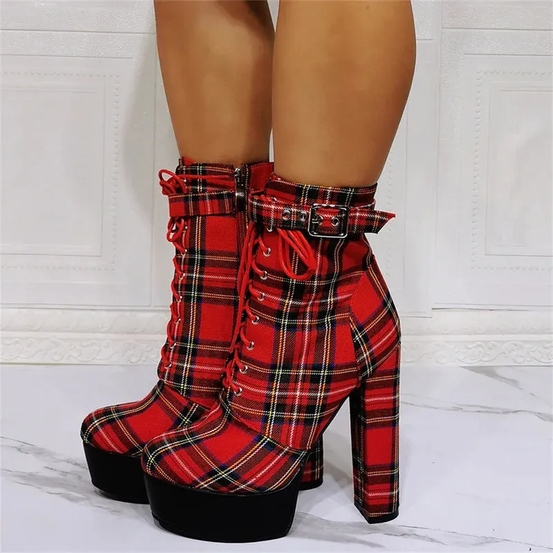 Boots Queen Highschool (Red and black)