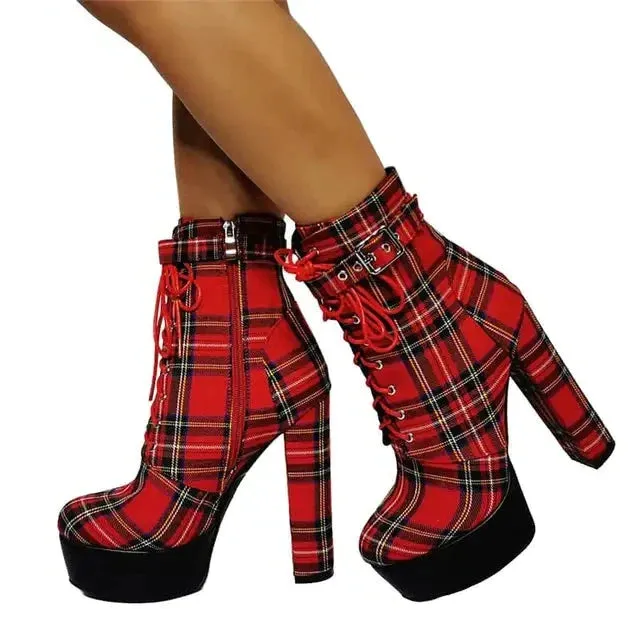 Boots Queen Highschool (Red and black)