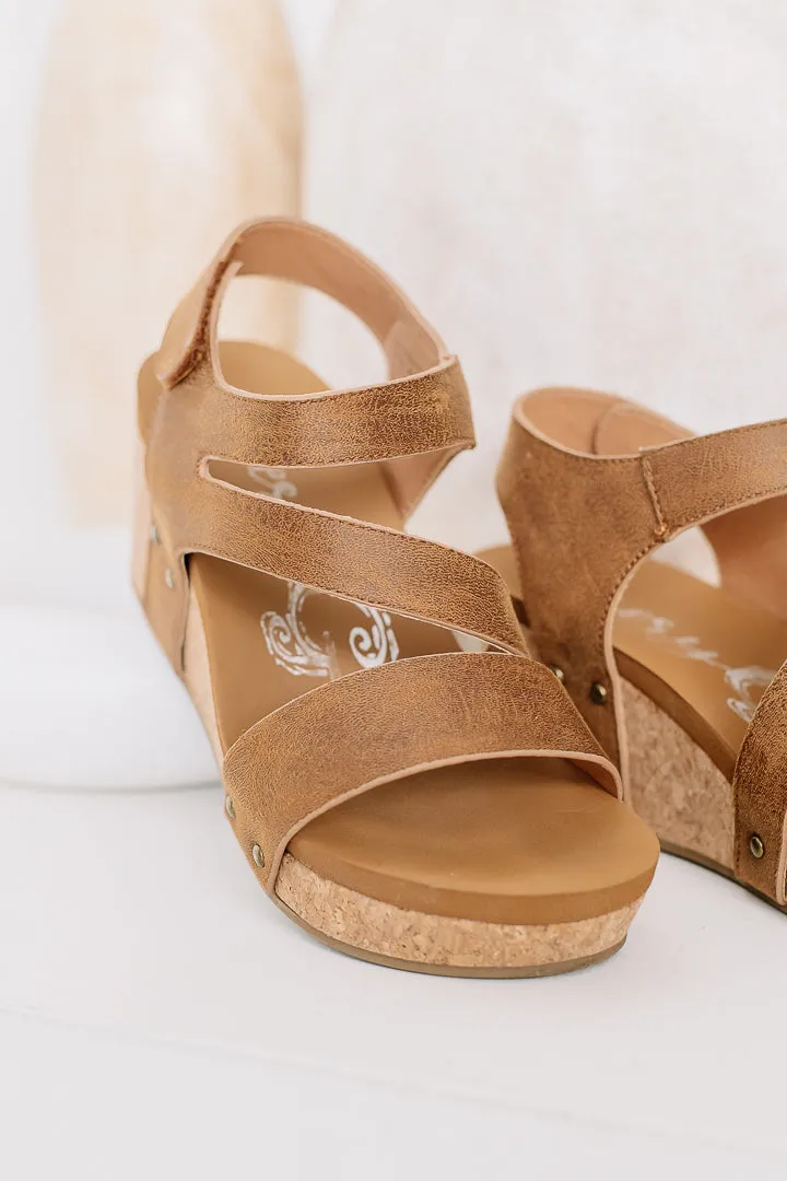 Casper Strappy Wedges | Tan