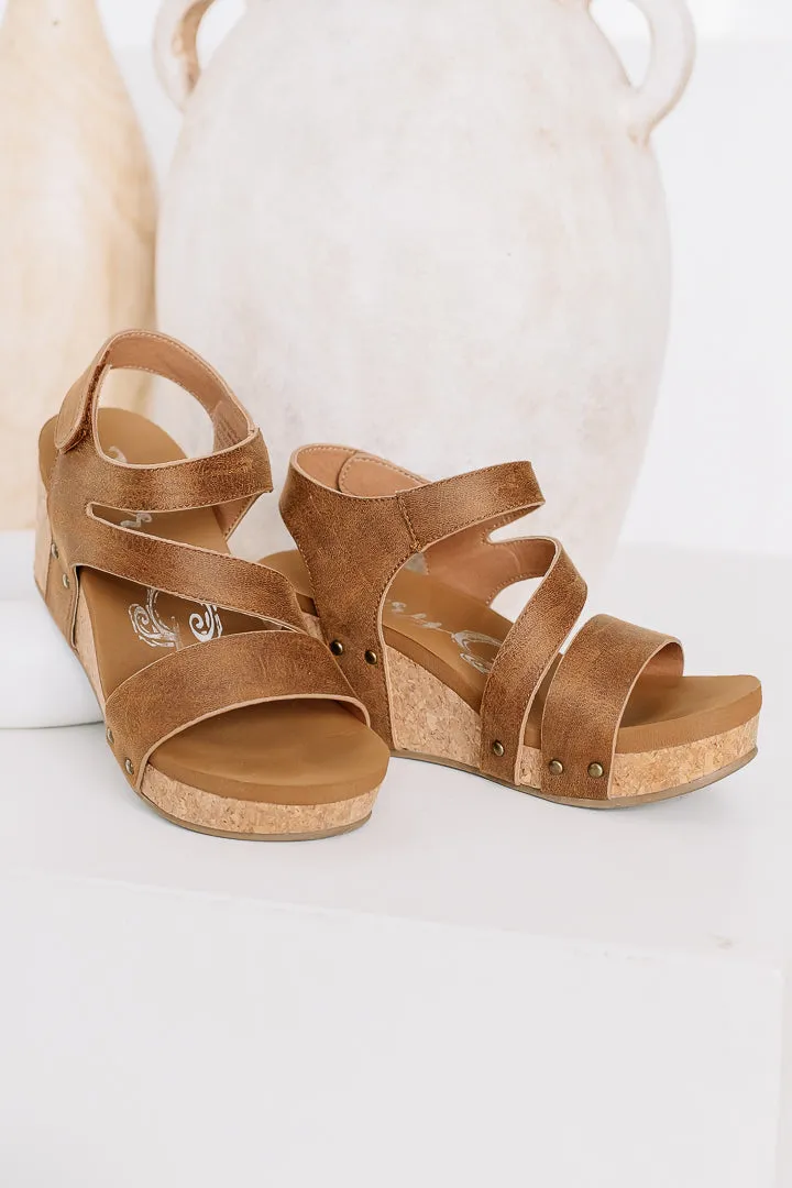 Casper Strappy Wedges | Tan