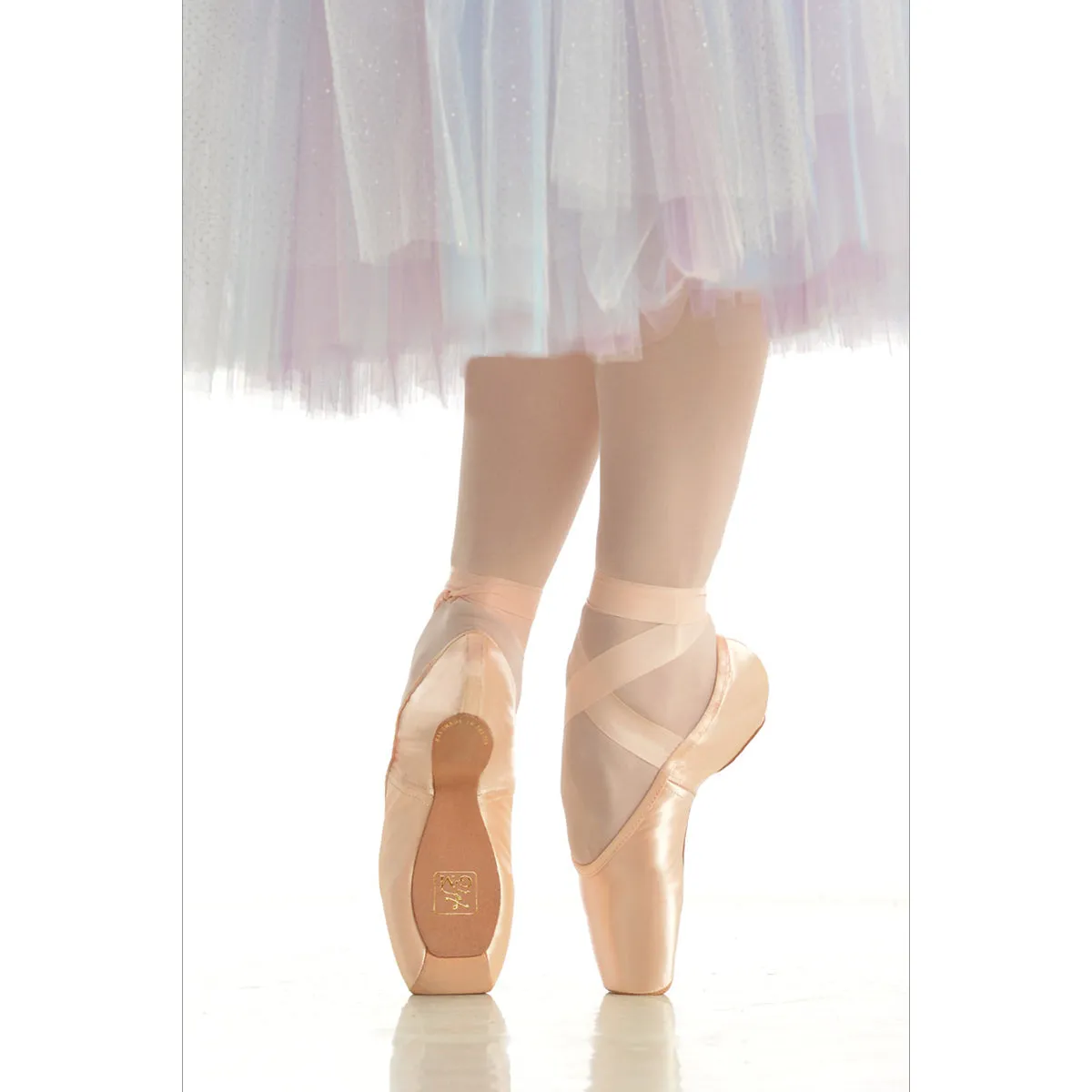 Gaynor Minden Europa Sculpted Fit Pointe Shoes - Supple Shank