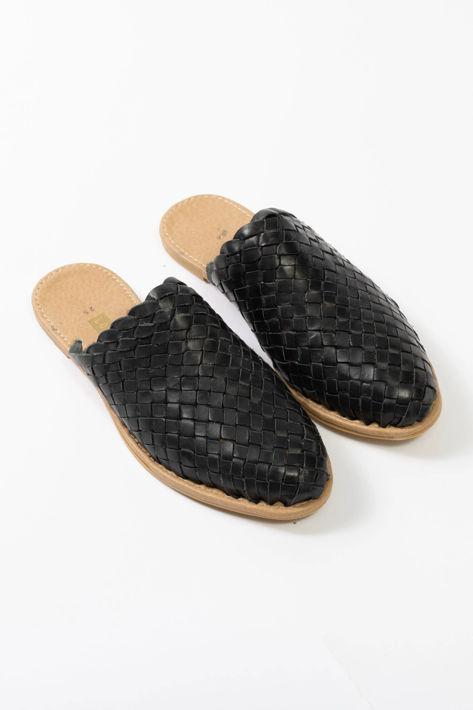 HAND WOVEN LEATHER SLIDES // BLACK