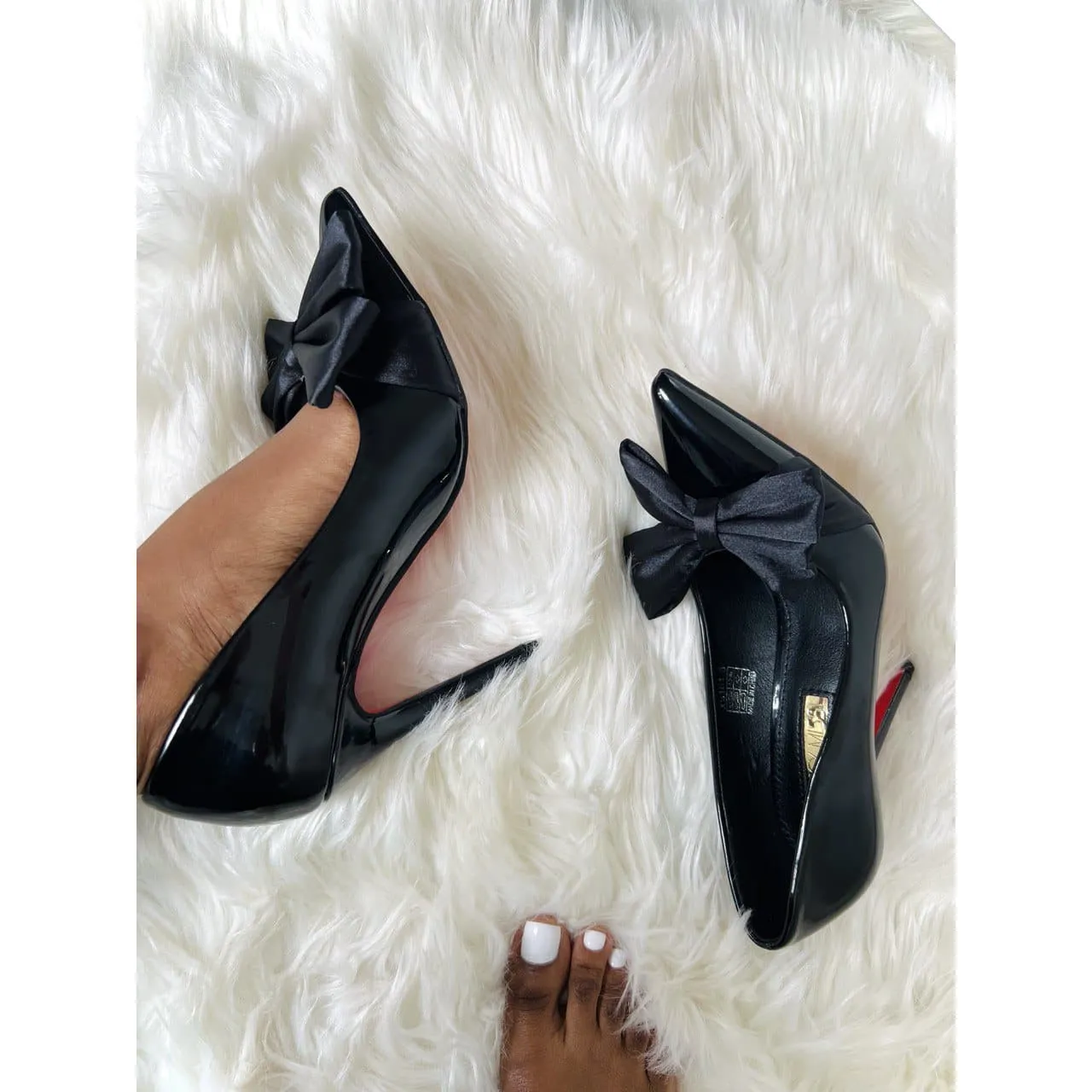 Pointed Toe Bow Knot Glossy High Heel