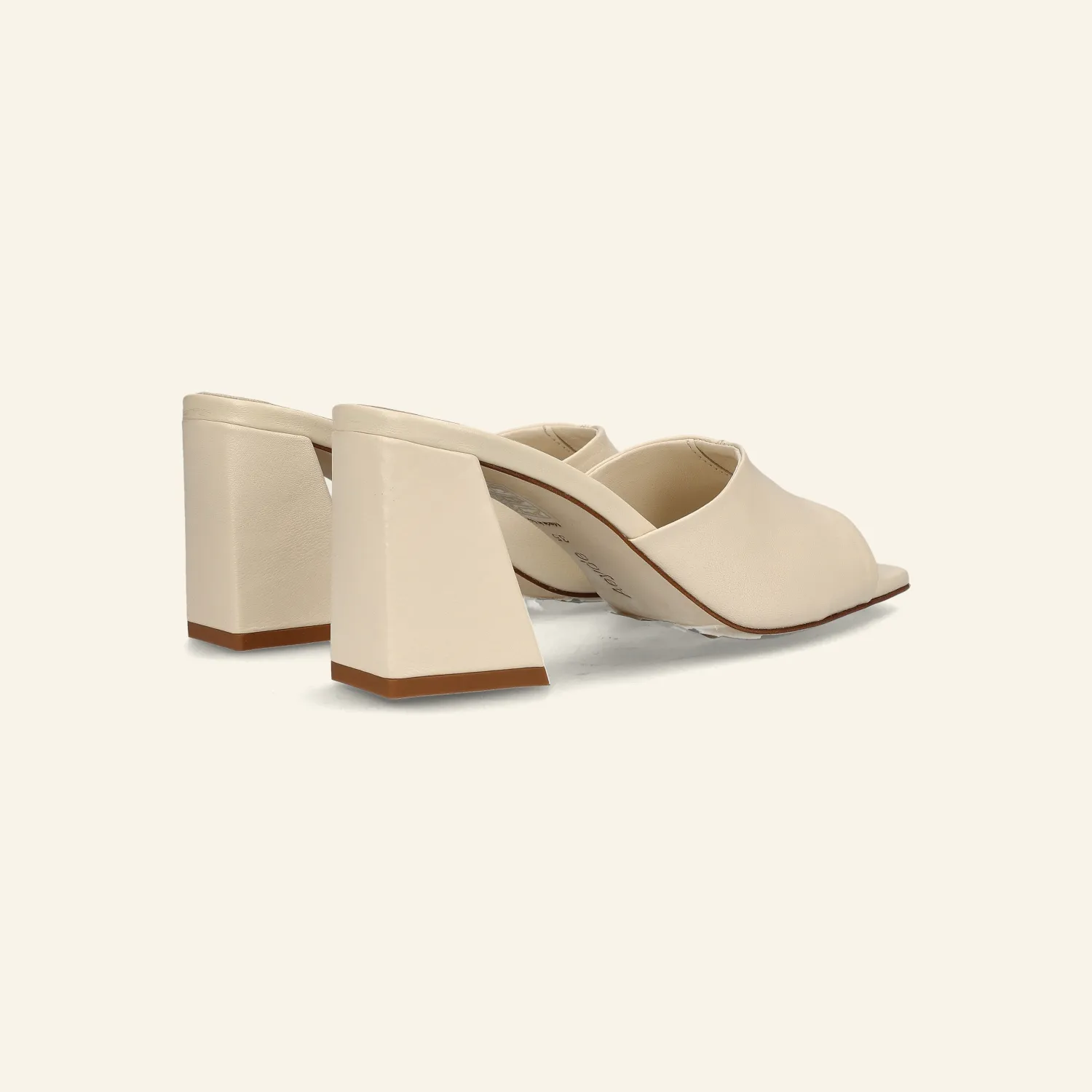 SANDI | Nappa Leather Creamy