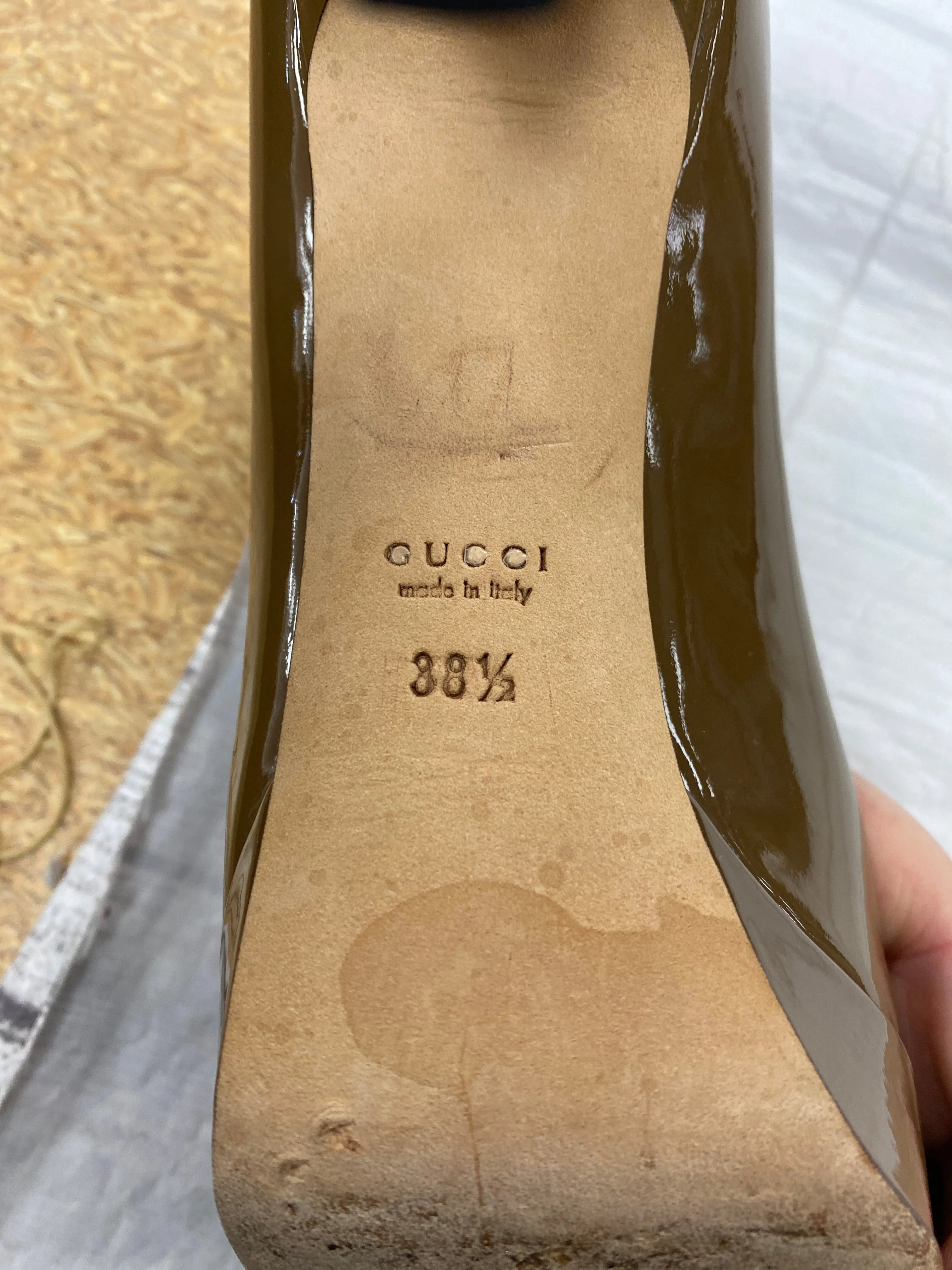 Shoes Designer By Gucci  Size: 8.5