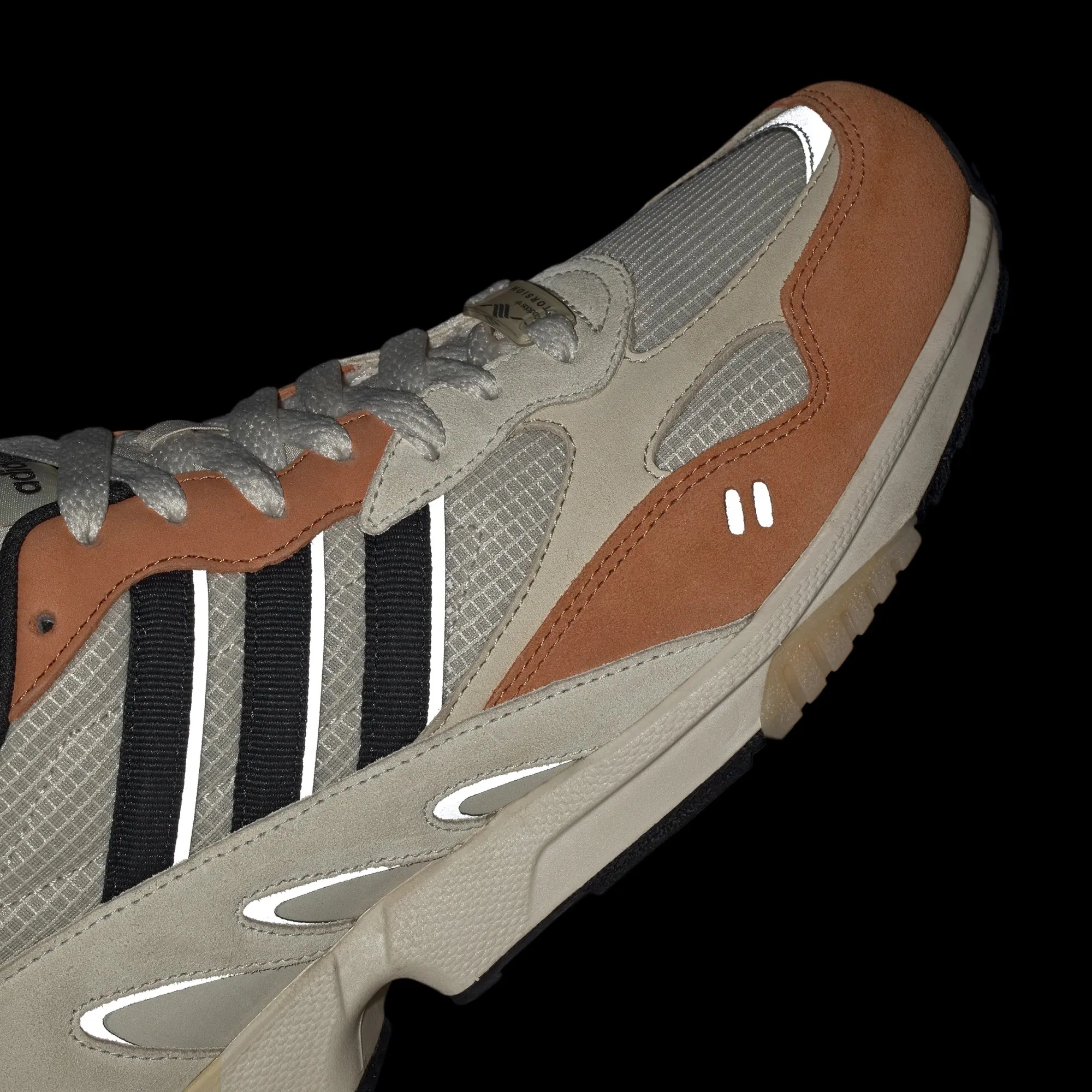 TORSION SUPER 'CHALK WHITE/CARBON/HAZY COPPER'